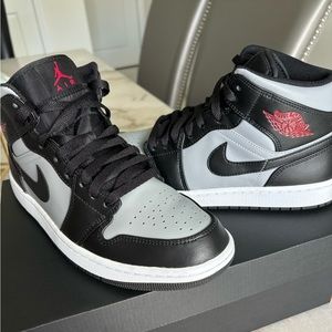 Air Jordan 1 Mid
